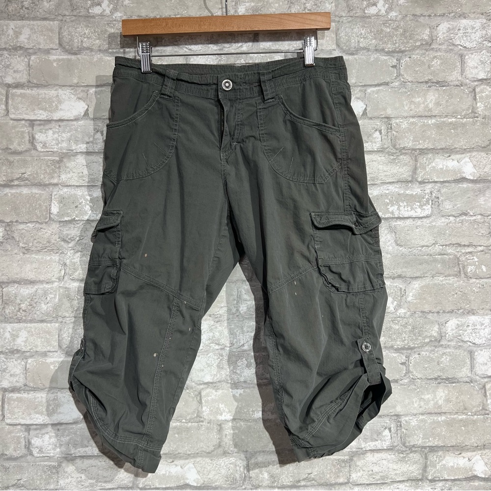 Kuhl Women's 10 Cargo Hiking Capri Pants. Gray. **FLAWED**